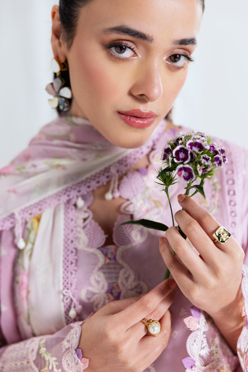 Qalamkar Luxury Lawn 2025 - 3pc Unstitched | Komal