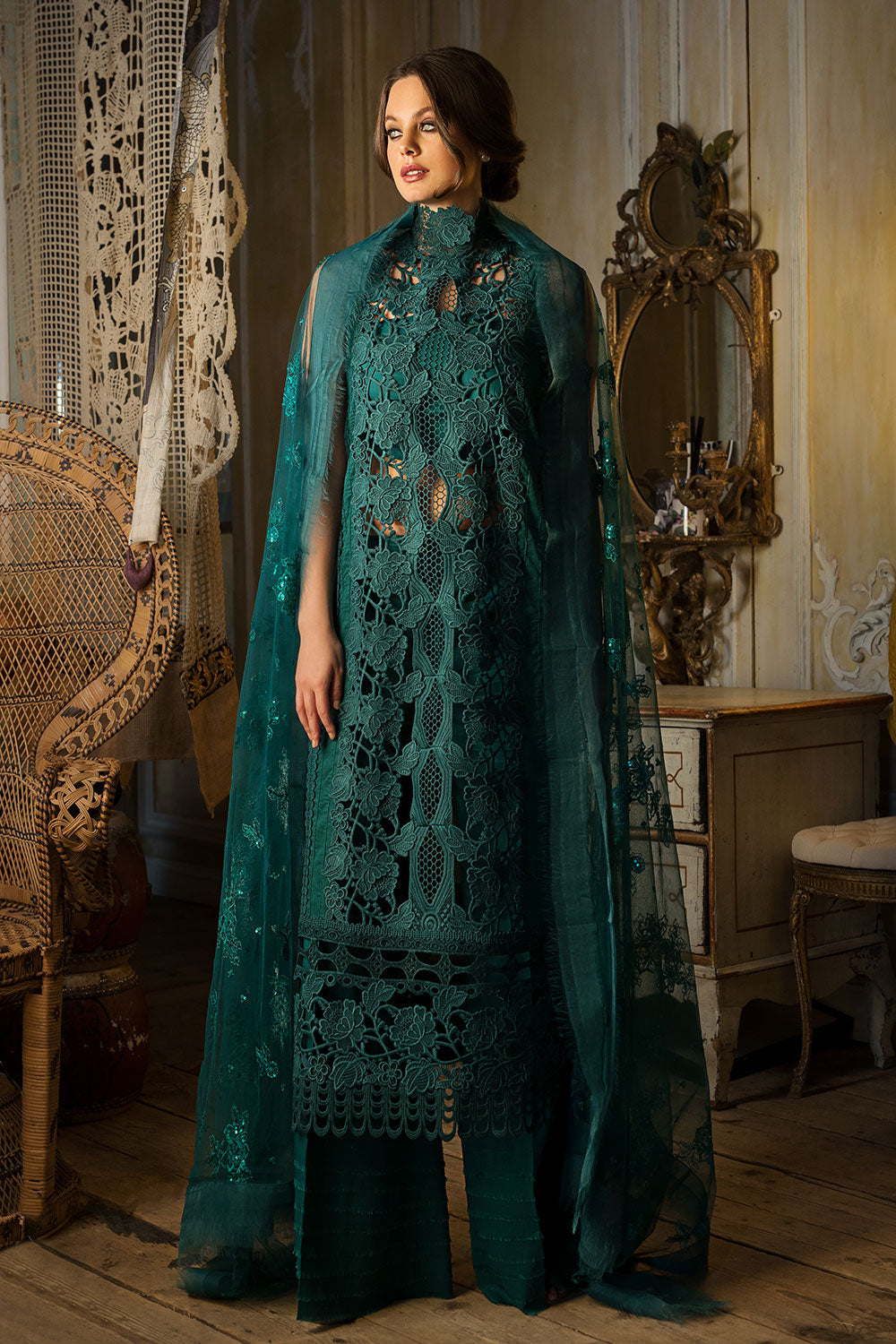 Sobia Nazir Luxury Lawn Collection 2023 13B