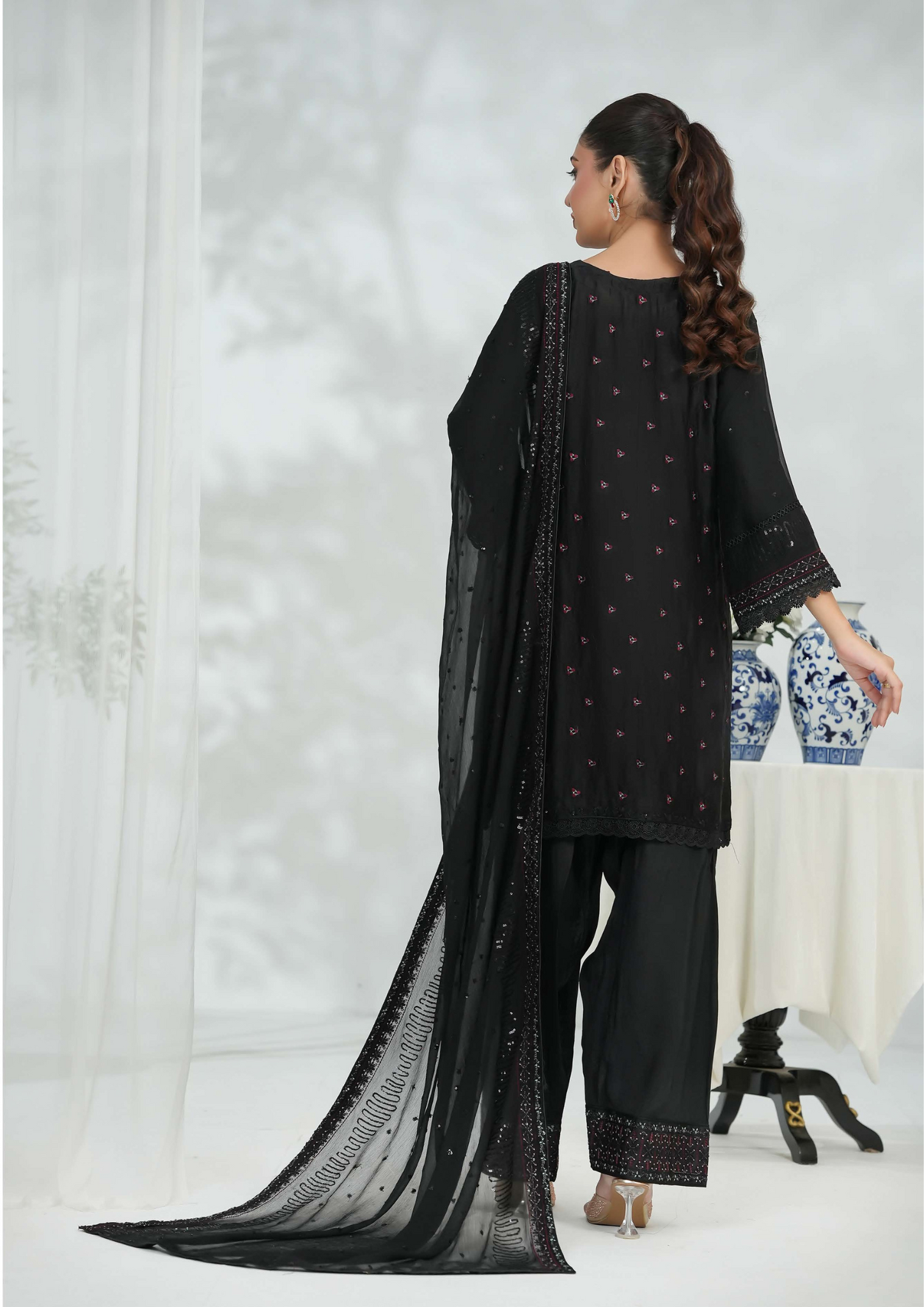 Shanse Silk Embroidered 3PCS Ready-to-Wear Farshi Shalwar | Black