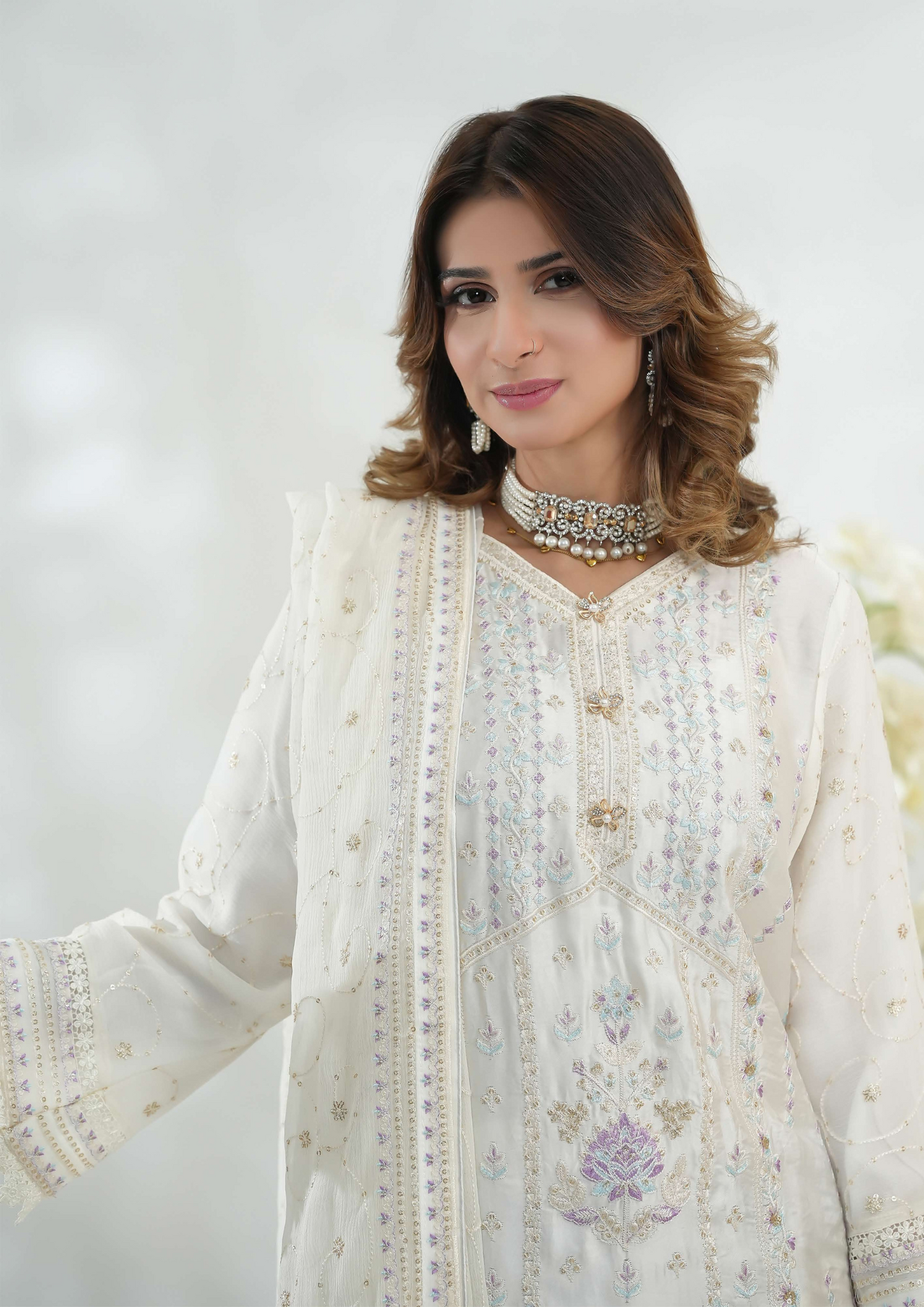 Shanse Silk Embroidered 3PCS Ready-to-Wear Farshi Shalwar | White