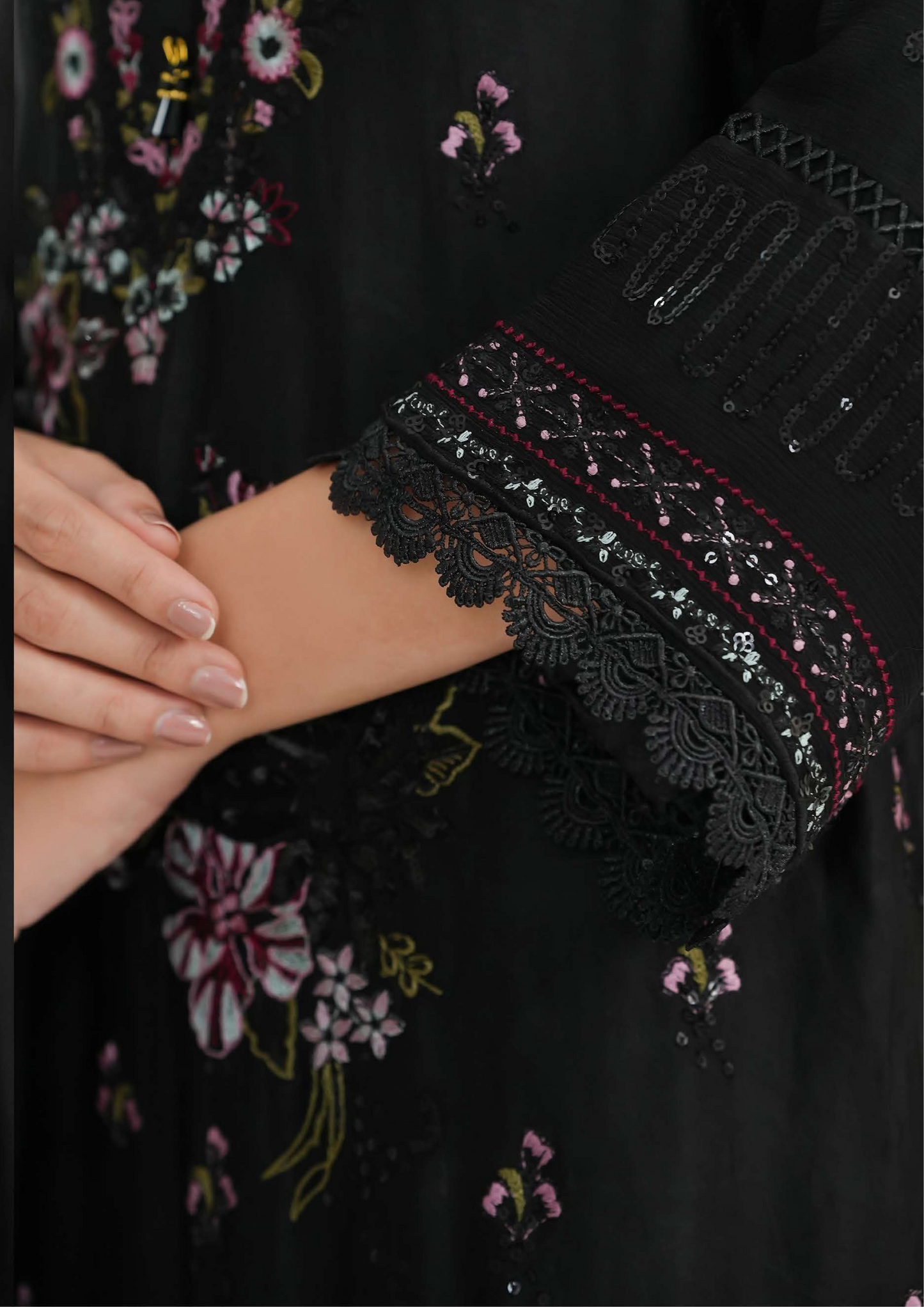 Shanse Silk Embroidered 3PCS Ready-to-Wear Farshi Shalwar | Black
