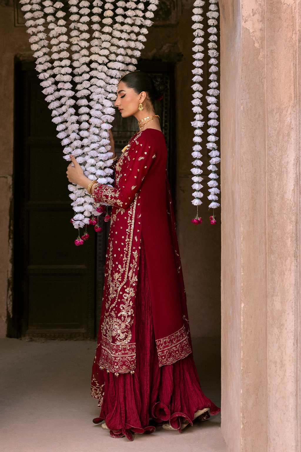 Emaan Adeel The Empress Wedding Formals 2025 | ROSMYN