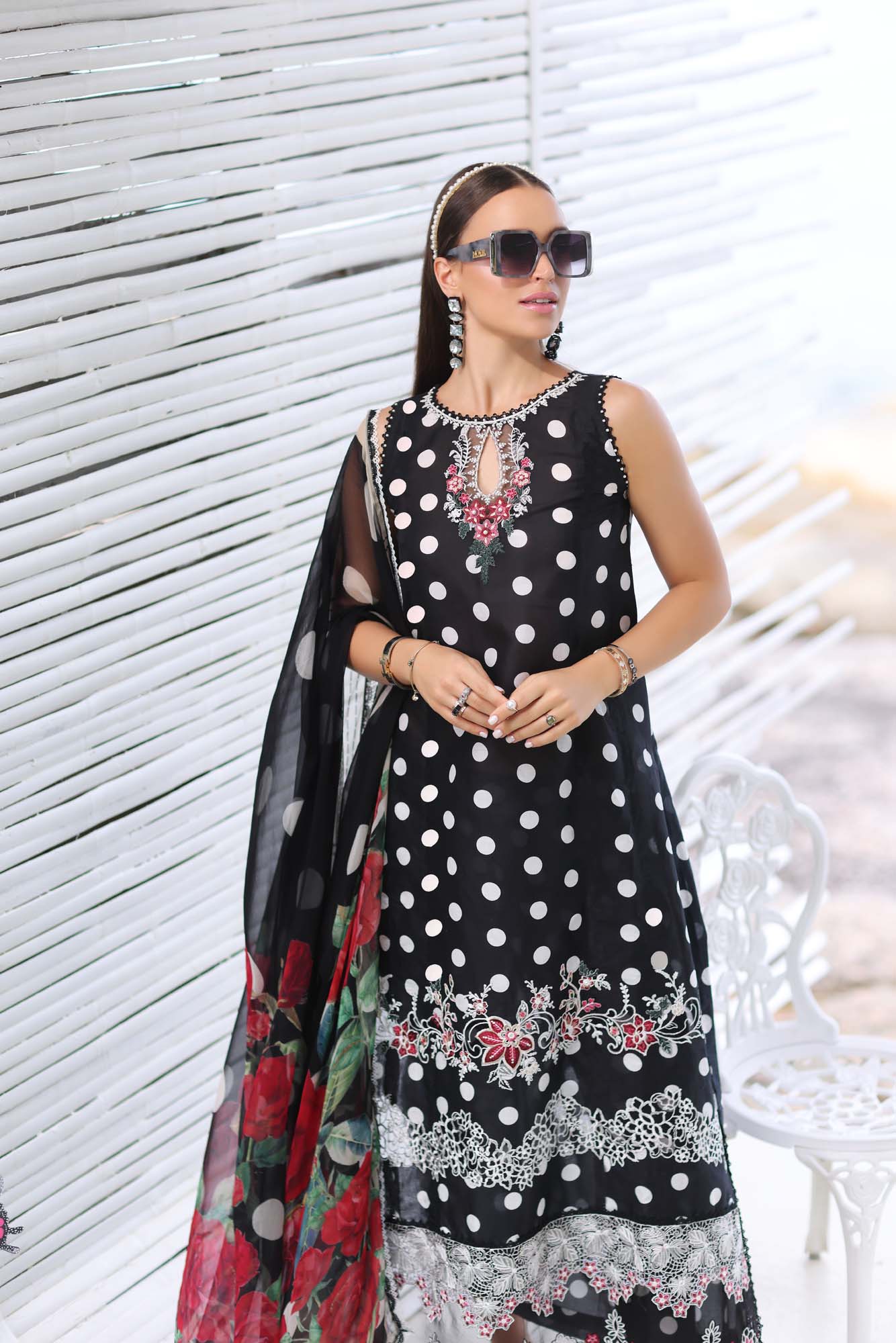 Noor by Saadia Asad Luxe Printkari Lawn 2024 | D6-A - Mirha Fashion