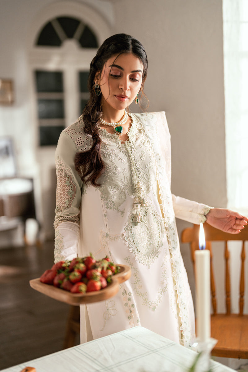 Qalamkar Luxury Lawn 2025 - 3pc Unstitched | Nadia