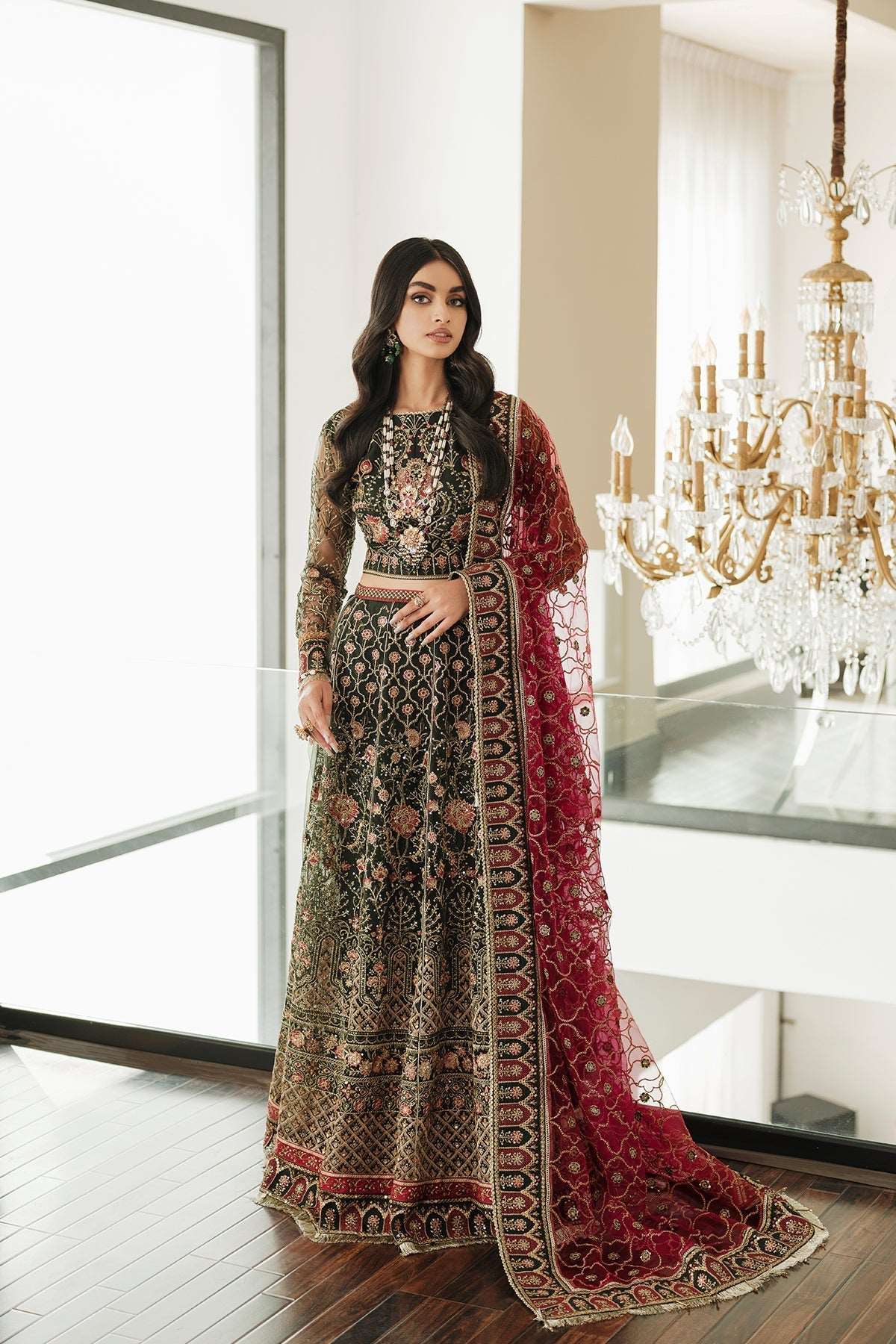 Farasha Lueur Luxury Formal Collection – ILYANA