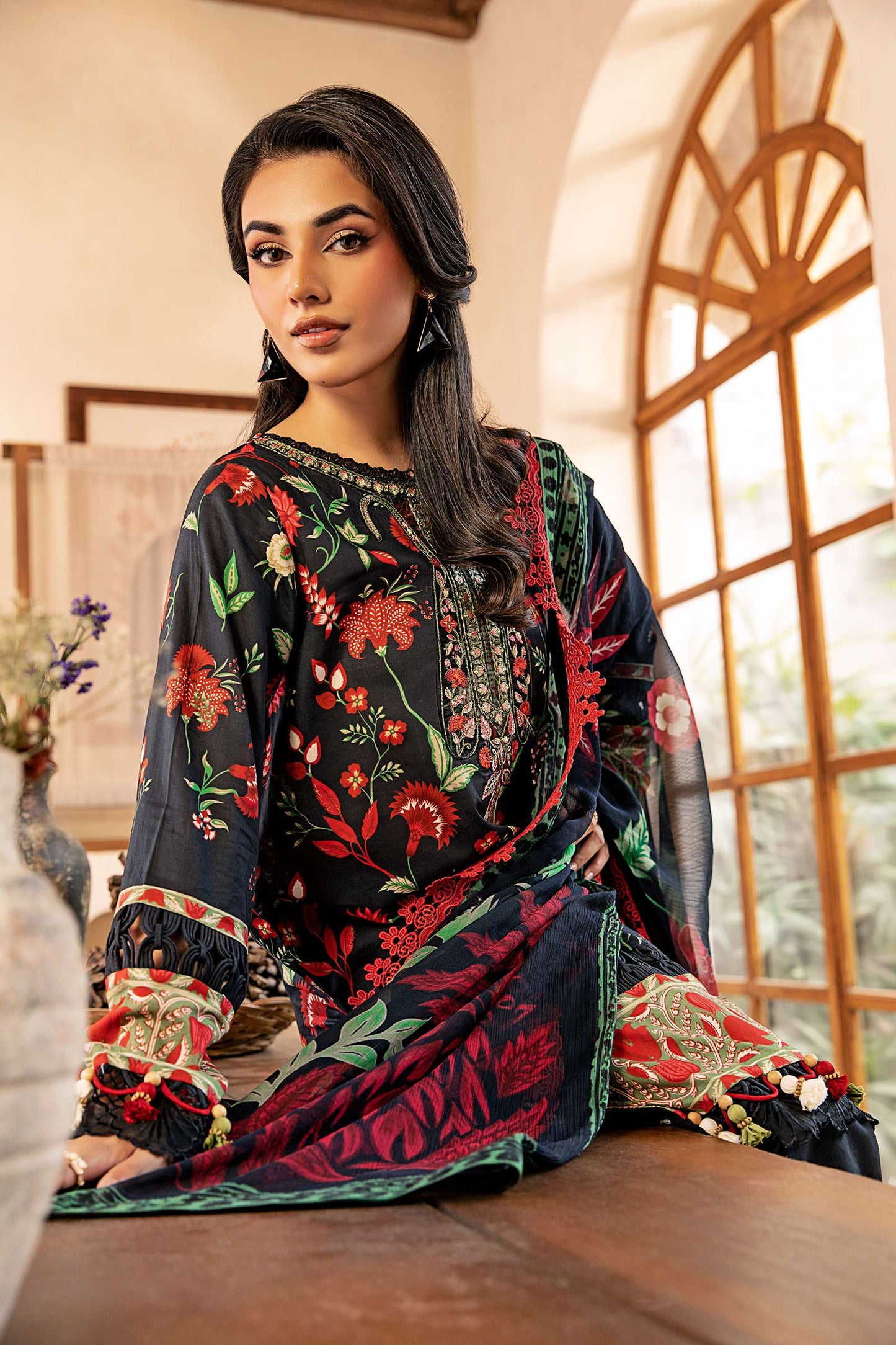 Maria B Mbasic 3 Pc Unstitched Embroidered Lawn Suit | MB-1A