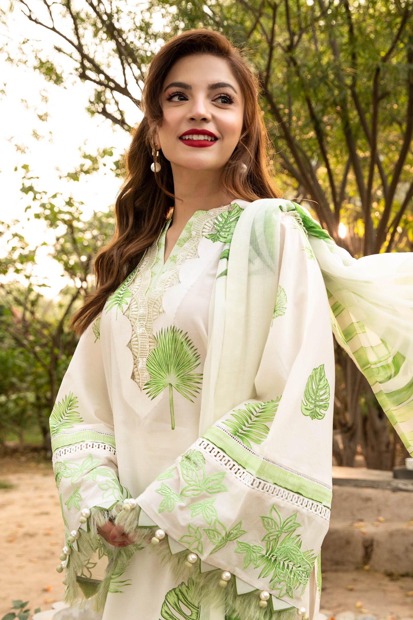 Maria B Mbasic 3 Pc Unstitched Embroidered Lawn Suit | MB-6B