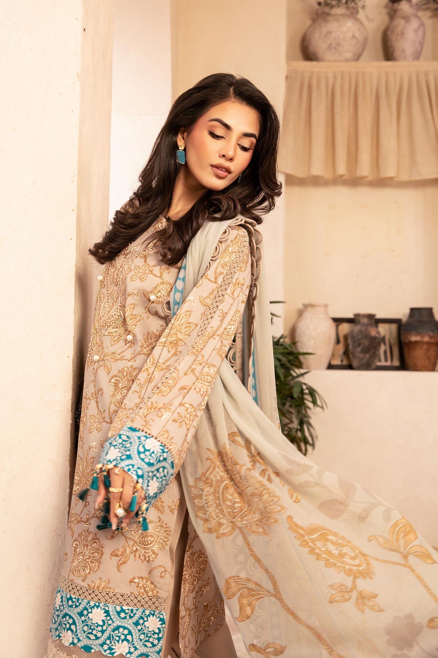 Maria B Mbasic 3 Pc Unstitched Embroidered Slub Lawn Suit | MB-9B
