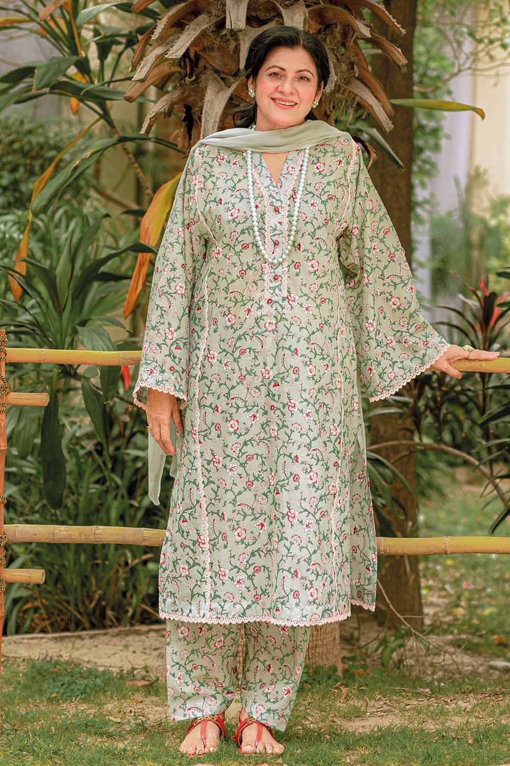 Gul Ahmed Digital Printed Lawn Shirt 2023 | SL-32030