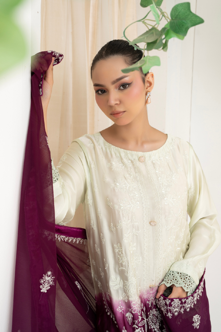 Shaanse Luxury Ombre Silk Ready to Wear Collection 2026 | Pista Green