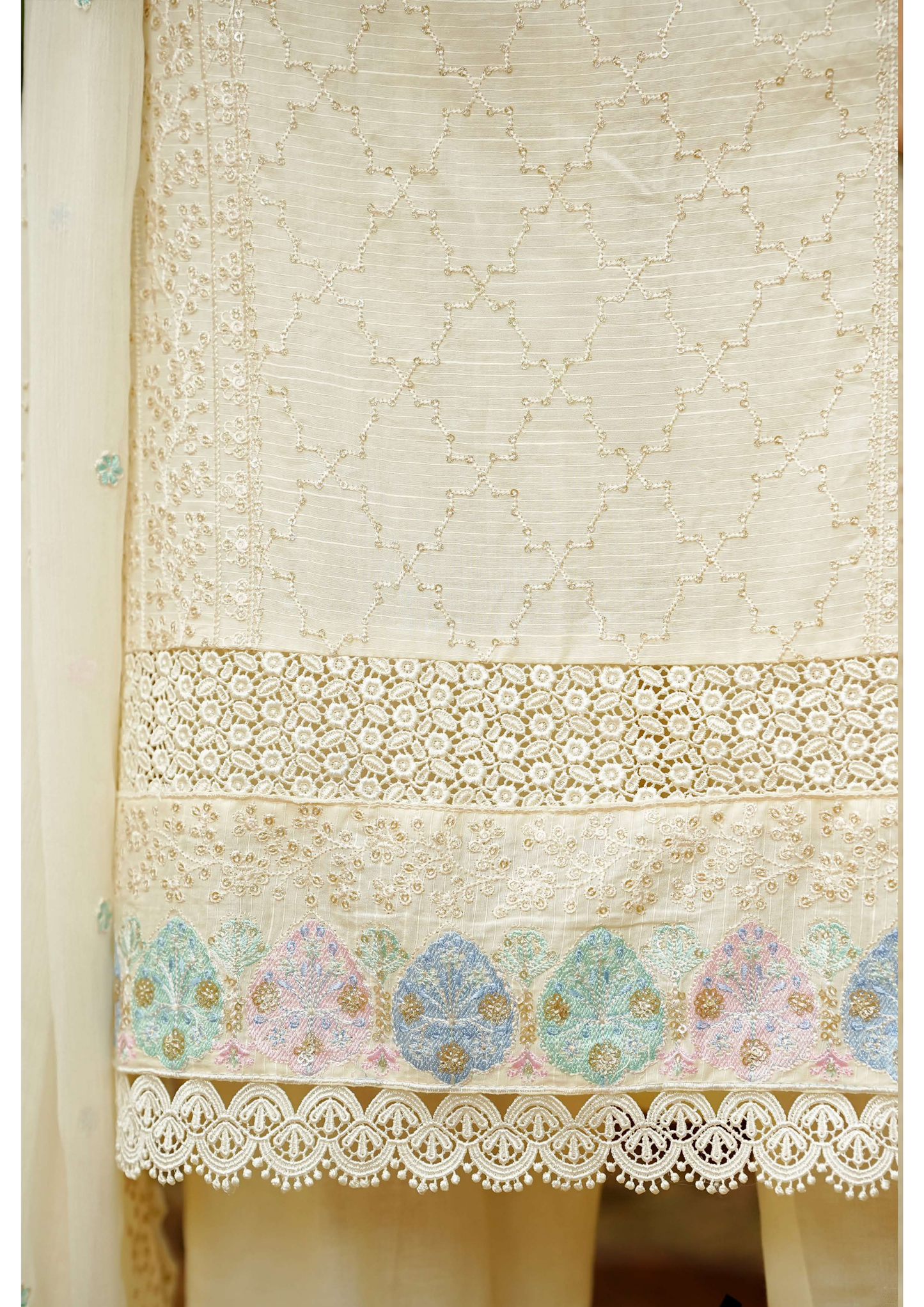 Agha Noor Cotton Ready To Wear Collection Ronak 2025 | Off White