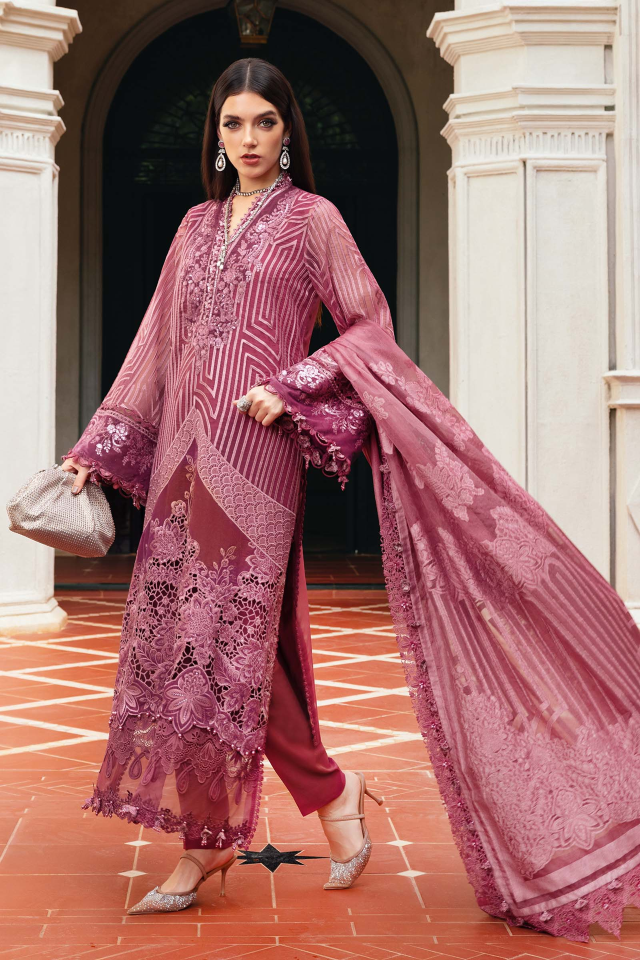 Maria B Winter Luxe 3PCS Unstitched Vol-13 2025 | D4 - Mirha Fashion