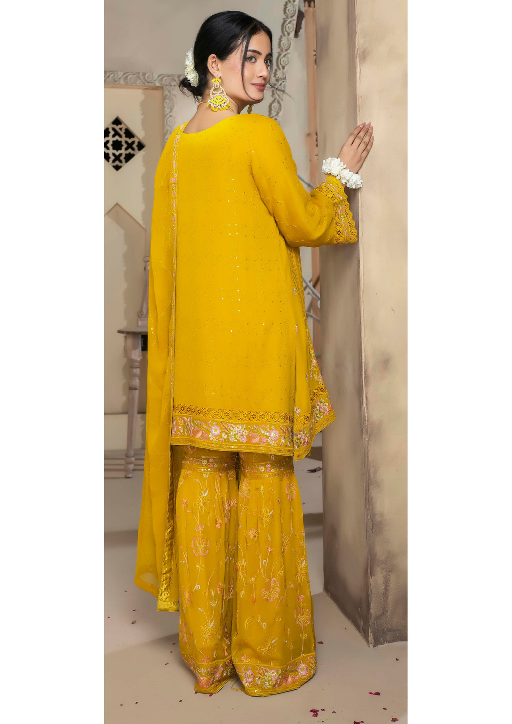 Agha Noor Chiffon Gharara Roshni Ready to Wear Collection 2025 D04 | Yellow - Mirha Fashion