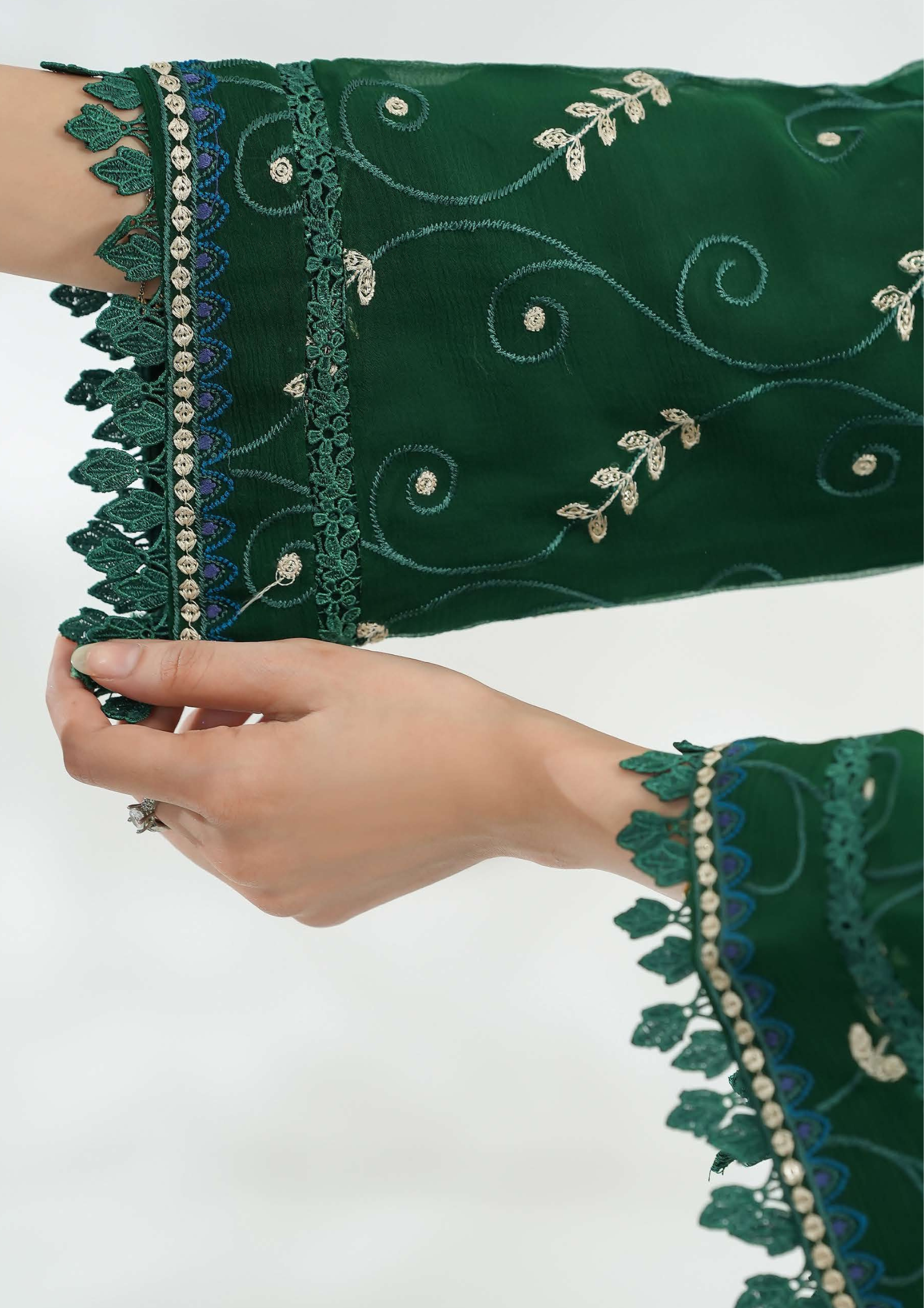 Shaanse Silk Embroidered 3PCS Ready-to-Wear Farshi Shalwar | Green - Mirha Fashion