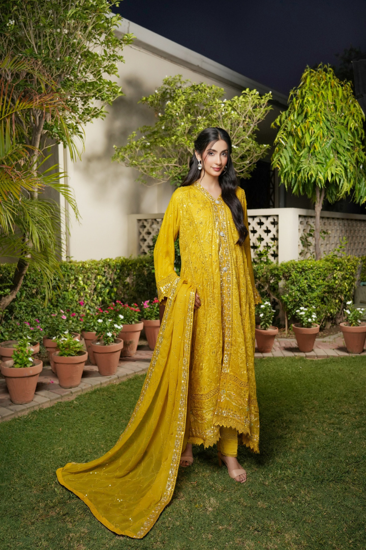 Agha Noor Luxury Gowns Afsanay Ready to Wear Collection | Yellow