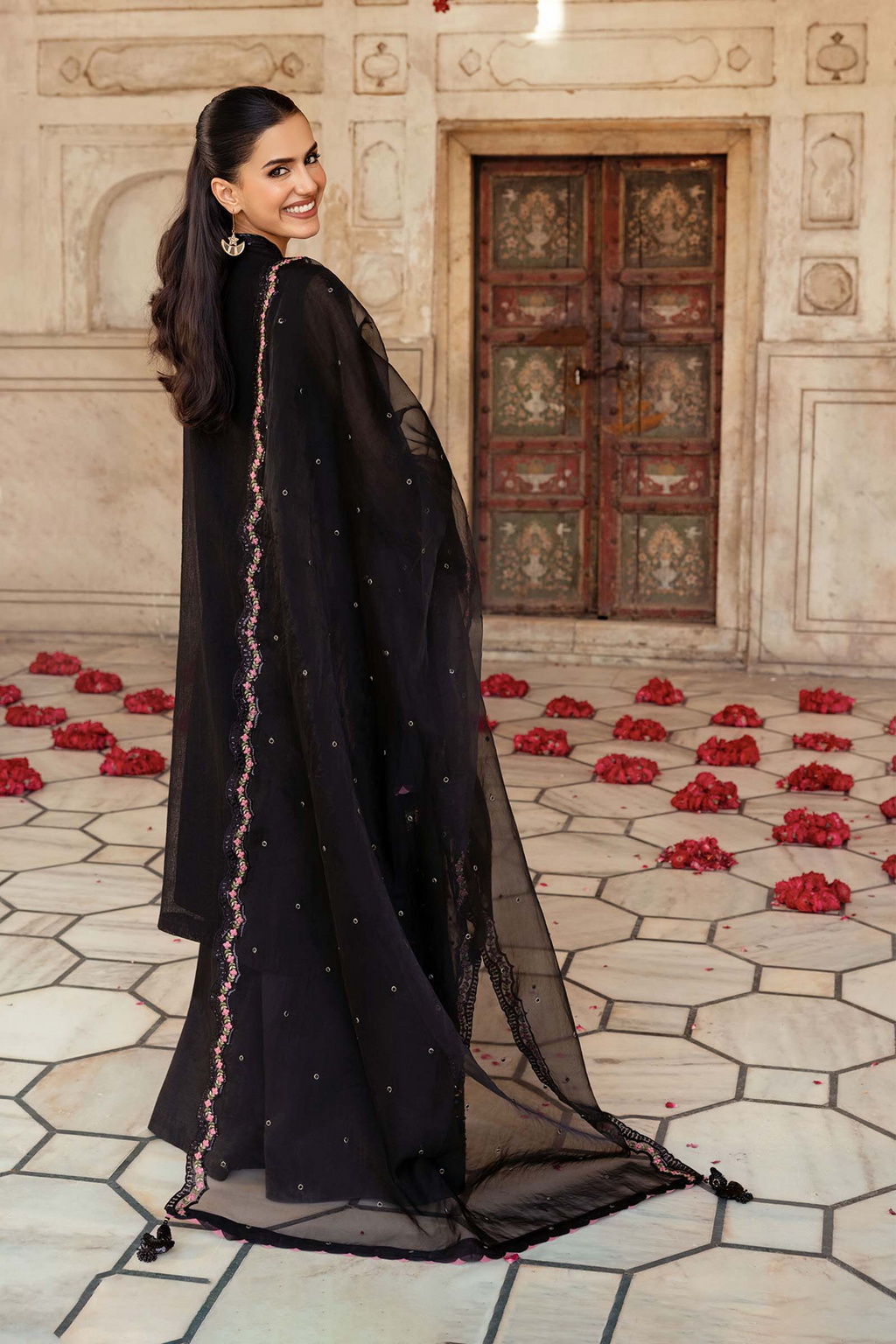 Maria B Mbasic Winter Festive 3PCS Unstitched Collection 2025 | D6