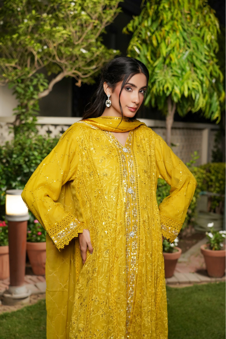 Agha Noor Luxury Gowns Afsanay Ready to Wear Collection | Yellow