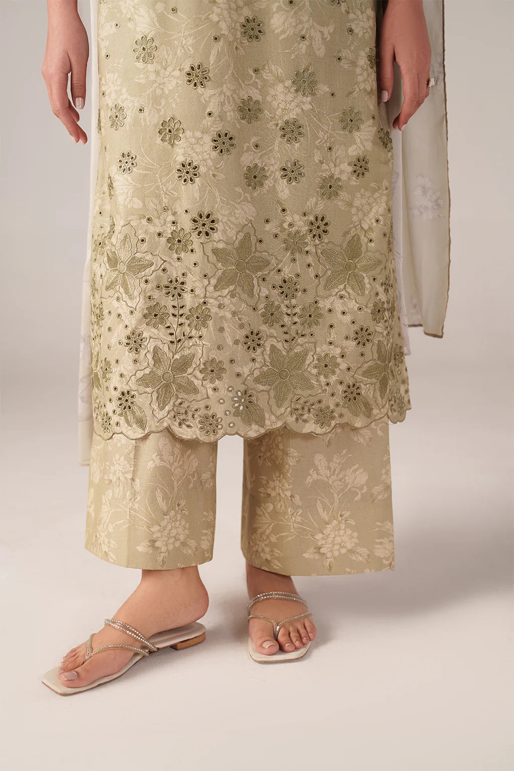 Iznik Spring Summer Unstitched Collection 2026 |SS-07 - Mirha Fashion