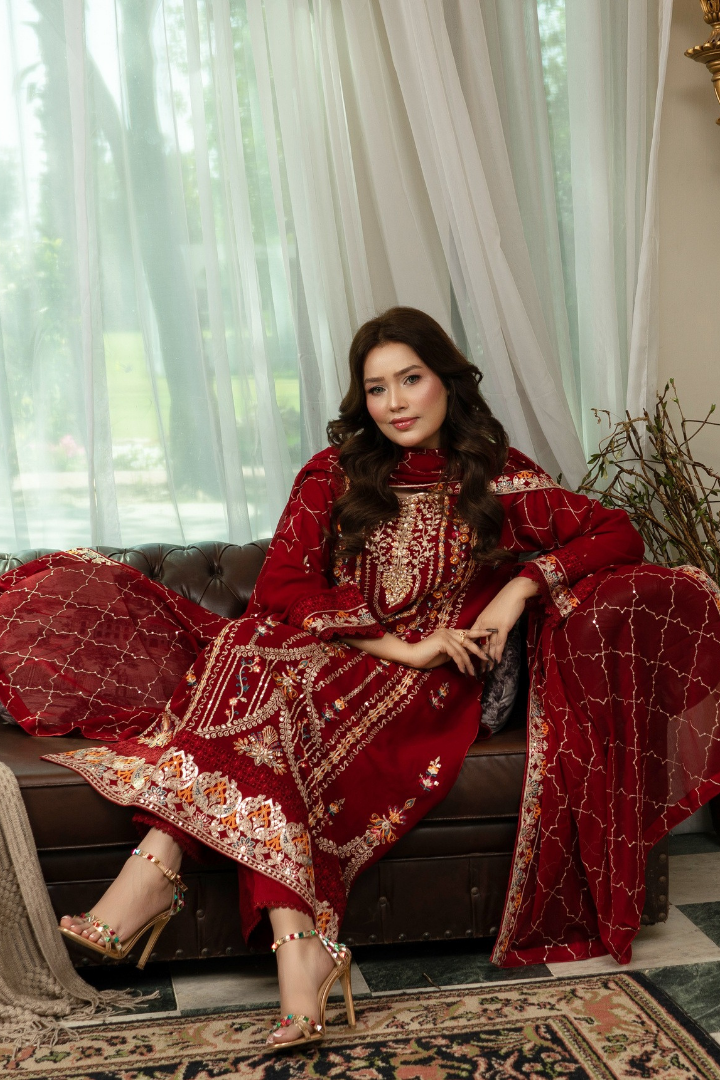 Agha Noor Qurbat Chiffon Handwork Ready to Wear Collection 2026 | Maroon - Mirha Fashion