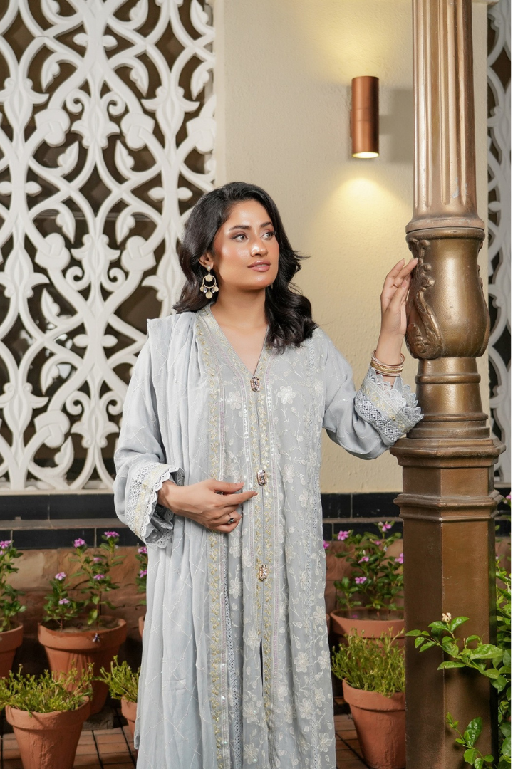 Agha Noor Luxury Gowns Afsanay Ready to Wear Collection | Light Grey