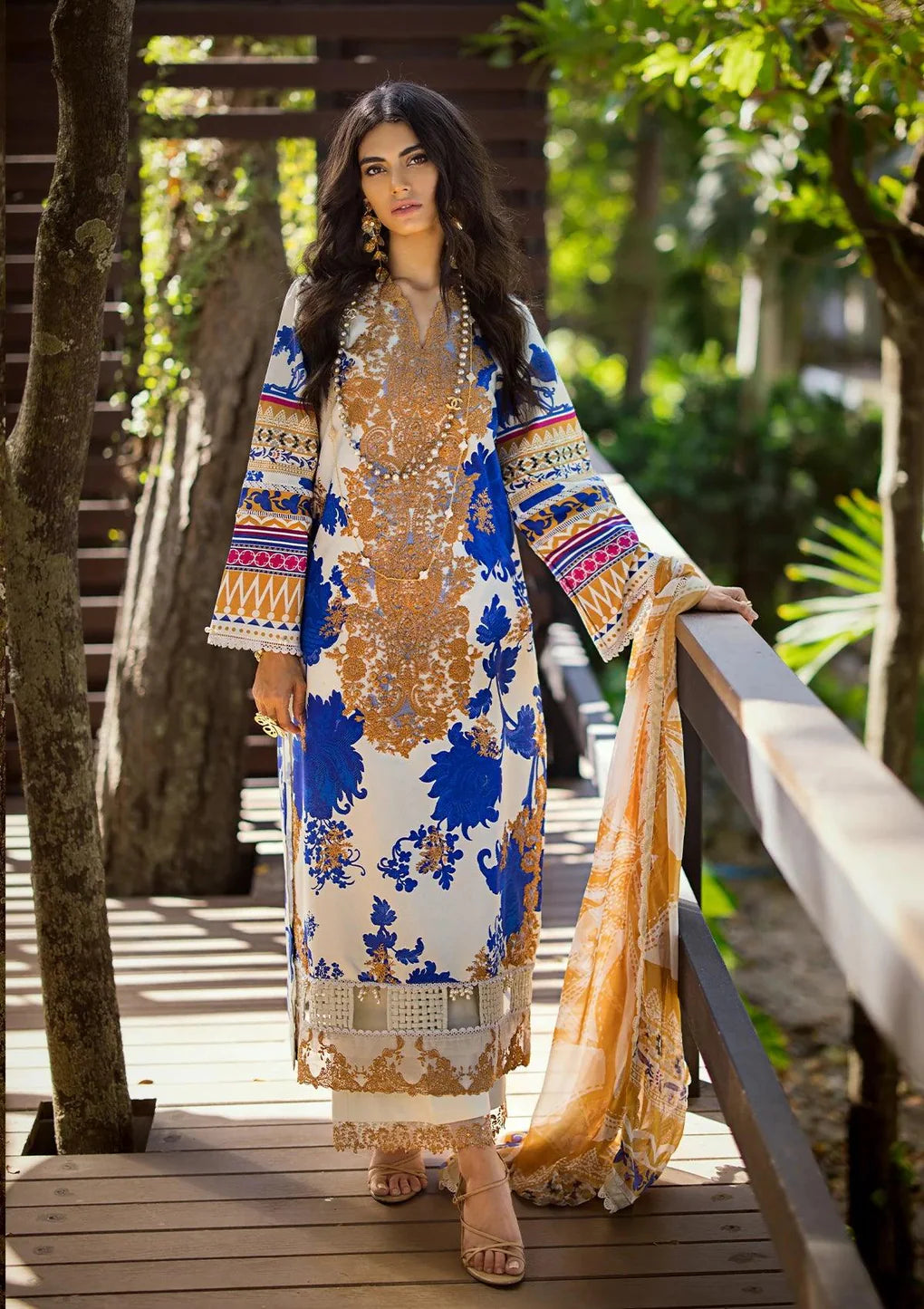 Elaf Signature Embroidered Lawn Collection  2024 | ESL 01A