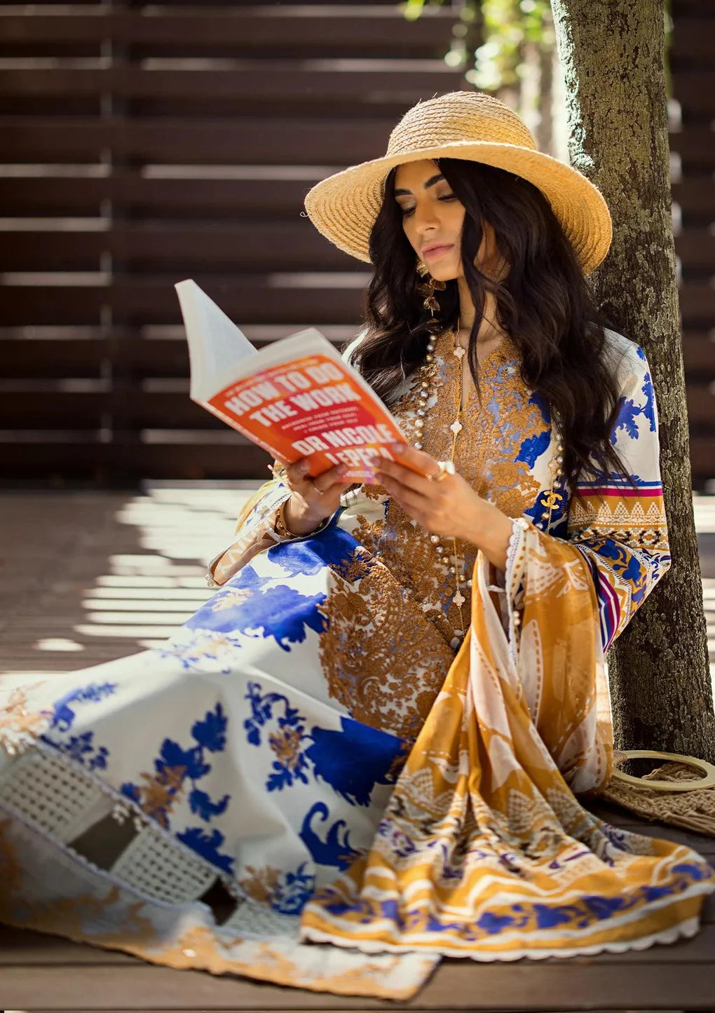 Elaf Signature Embroidered Lawn Collection  2024 | ESL 01A