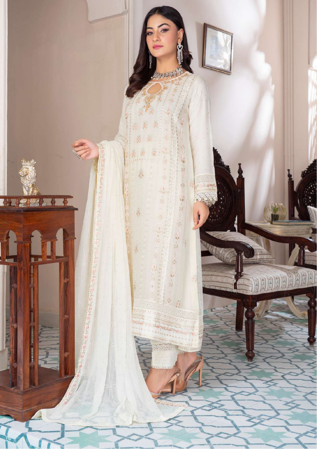 Agha Noor Shehnai Chiffon Ready to Wear Handwork Collection 25 | White - Mirha Fashion