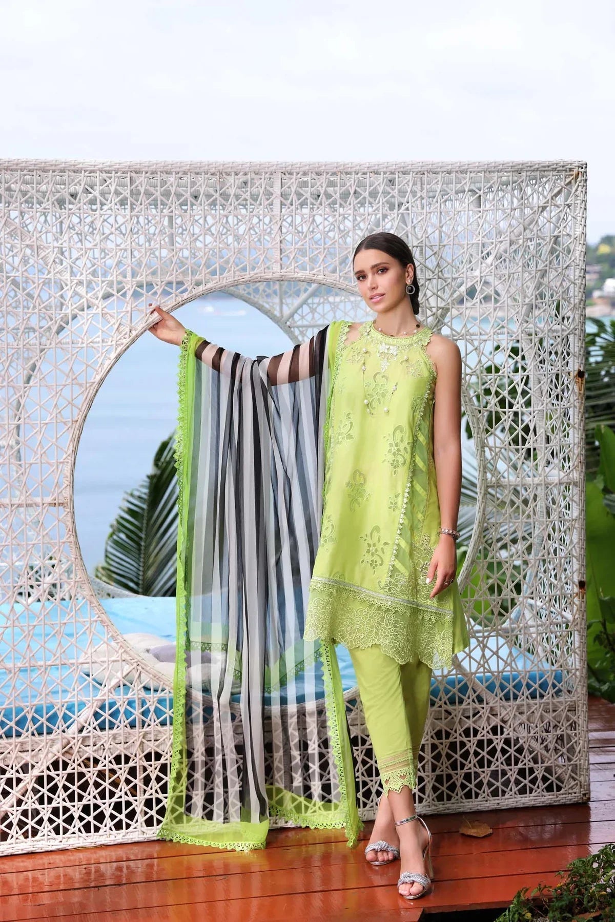 Noor by Saadia Asad Luxe Printkari Lawn 2024 | D8-B - Mirha Fashion