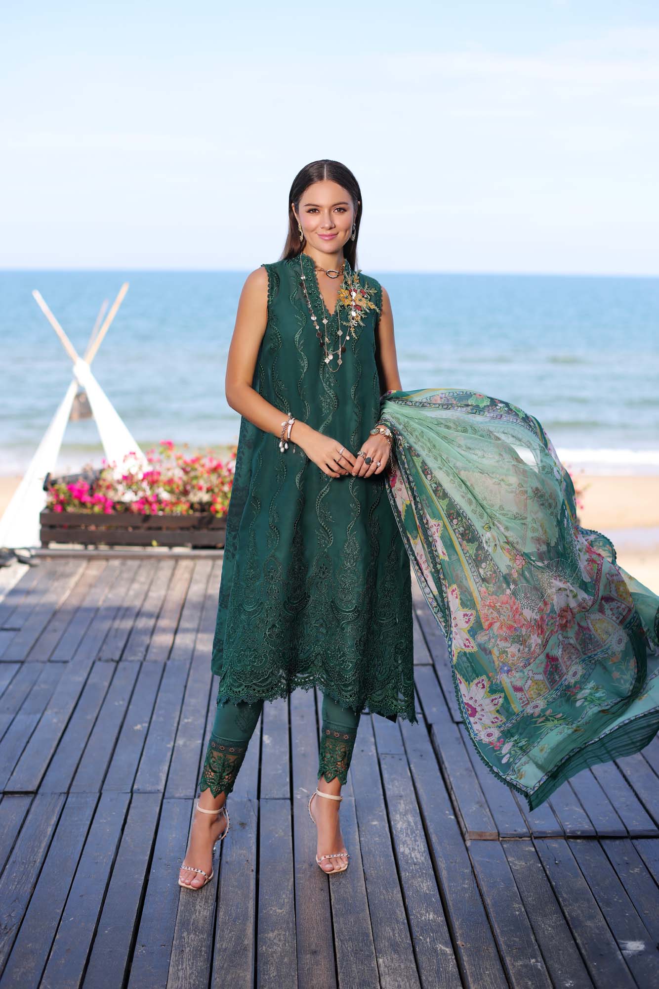 Noor By Saadia Asad Luxury ChikanKari Lawn 2023 | D1-B - Mirha Fashion