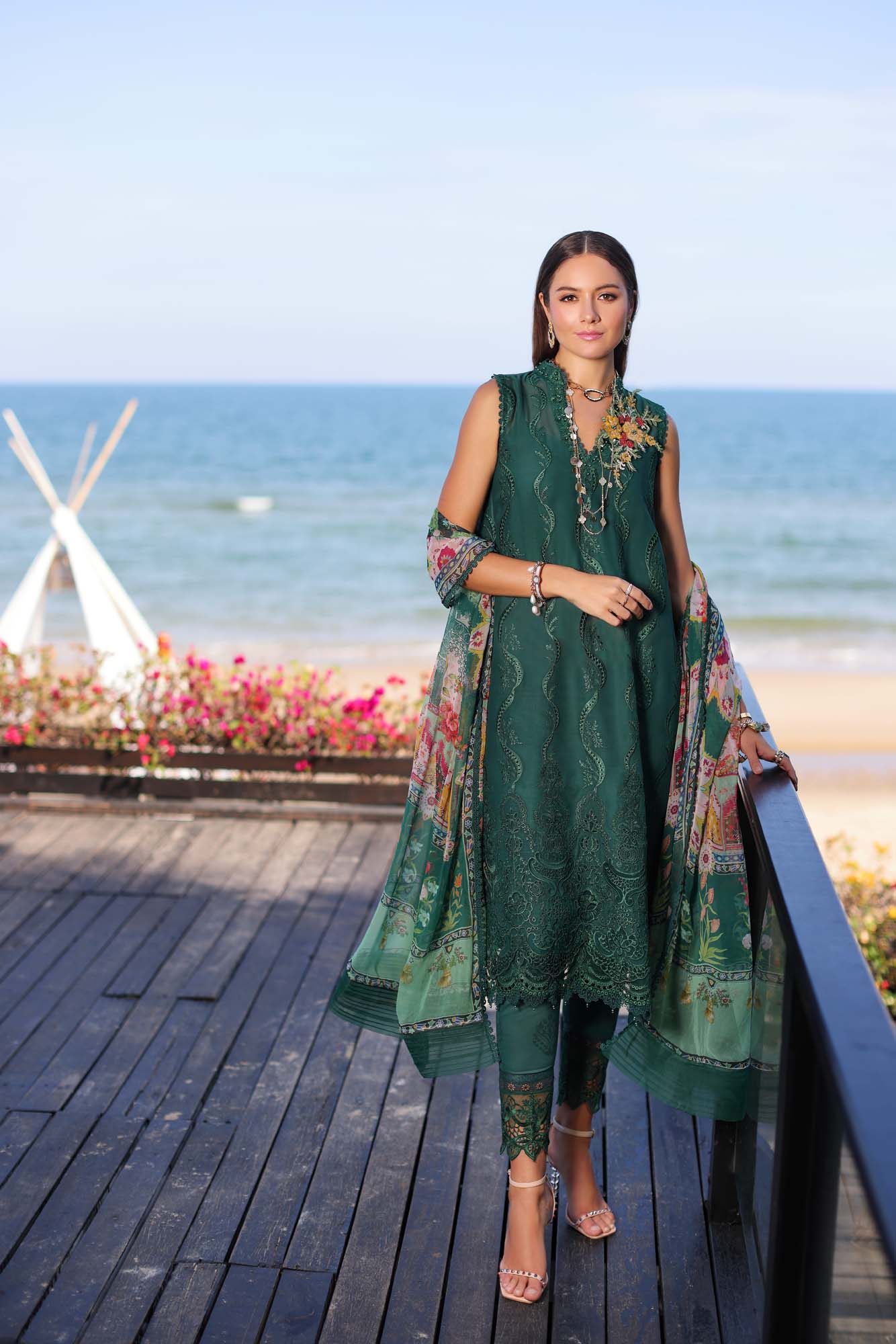 Noor By Saadia Asad Luxury ChikanKari Lawn 2023 | D1-B - Mirha Fashion