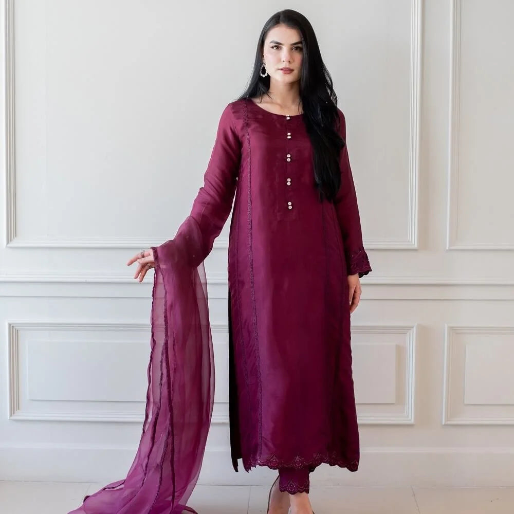 Sara Ahmad Alayna Handwork Collection 2026 | AIZA