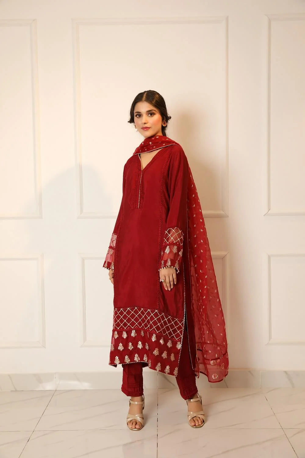 Sara Ahmad Serene Handwork Collection 2026 | Currant