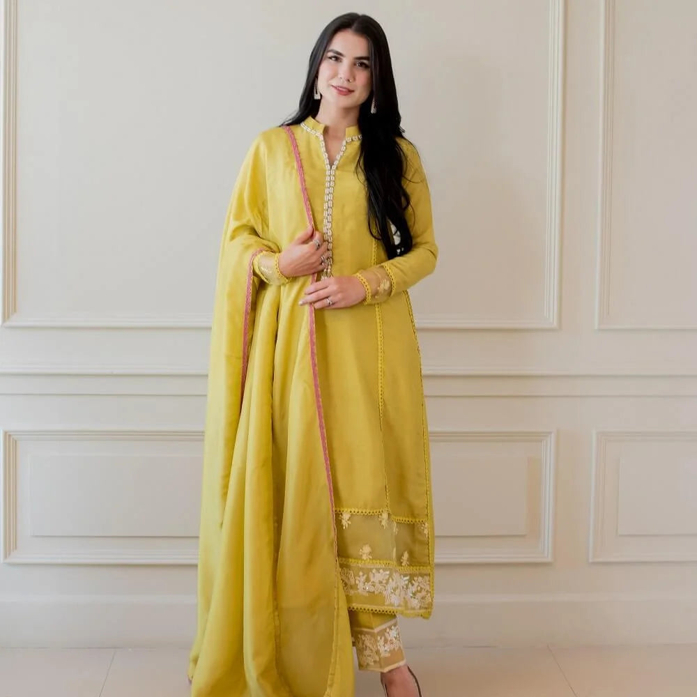 Sara Ahmad Alayna Handwork Collection 2026 | NINA