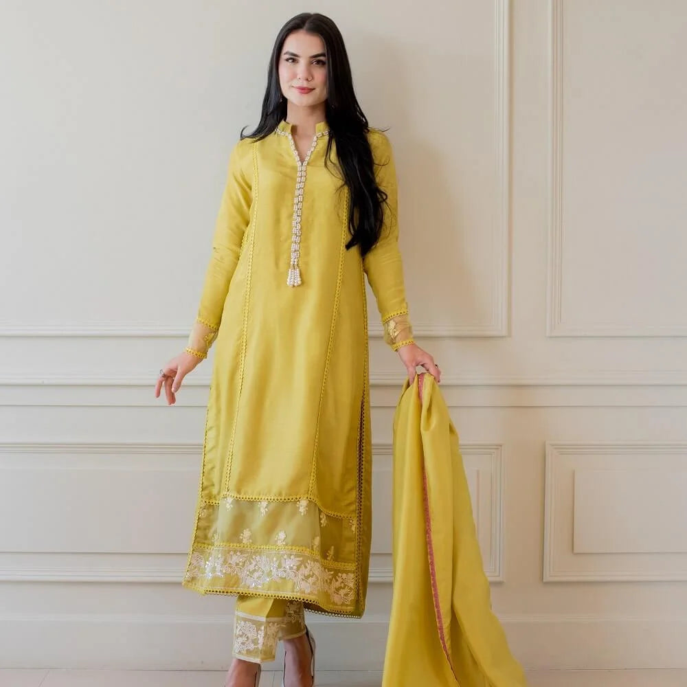 Sara Ahmad Alayna Handwork Collection 2026 | NINA