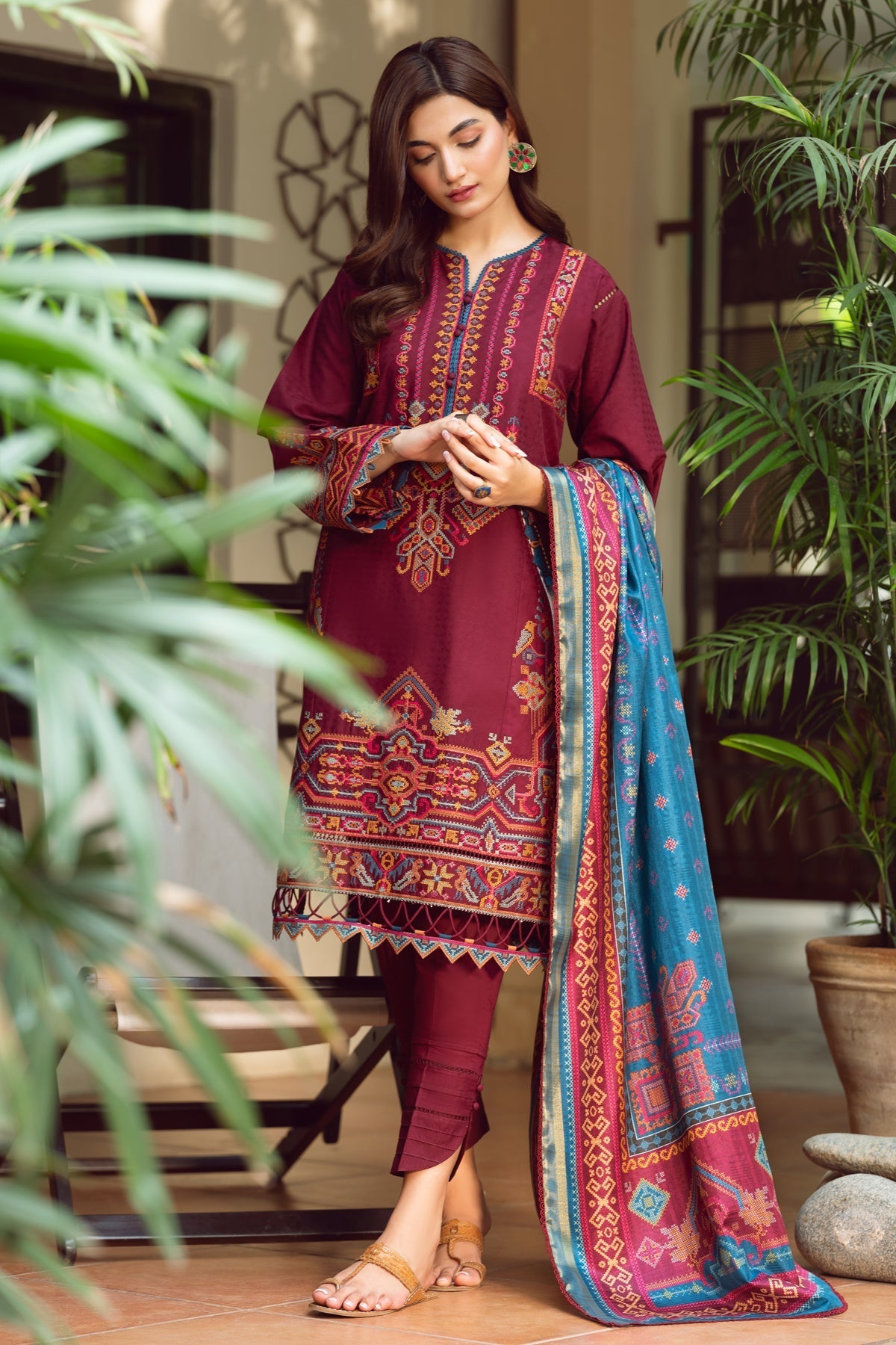 Jazmin-Iris Embriodered Lawn 2023 | Cordelia