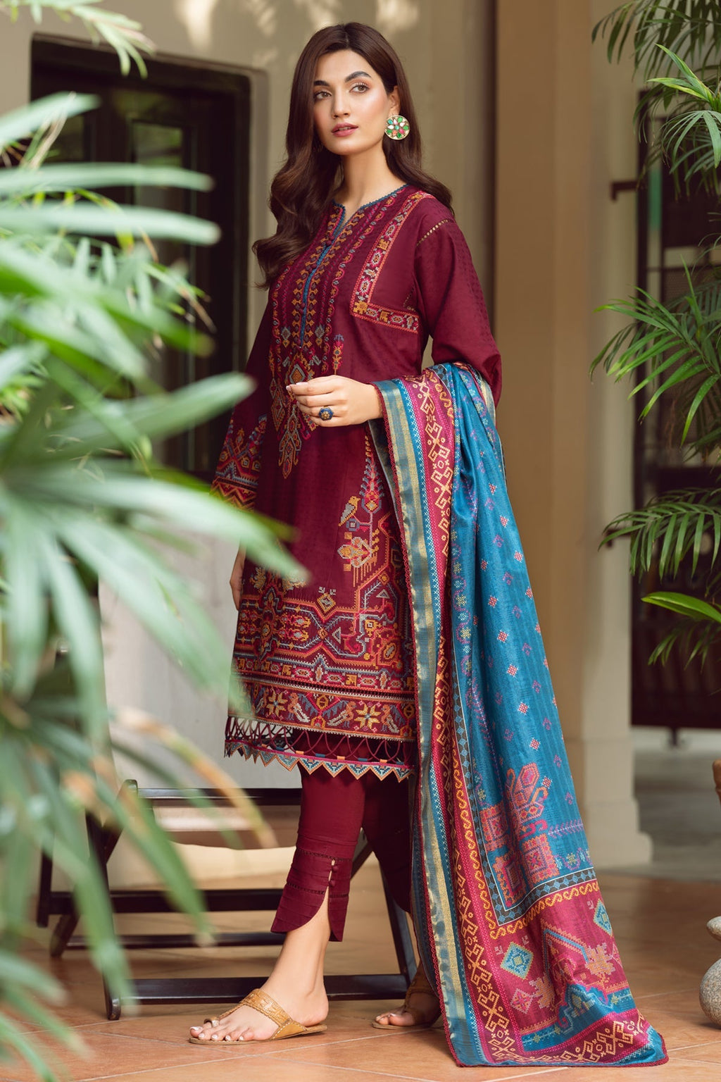 Jazmin-Iris Embriodered Lawn 2023 | Cordelia