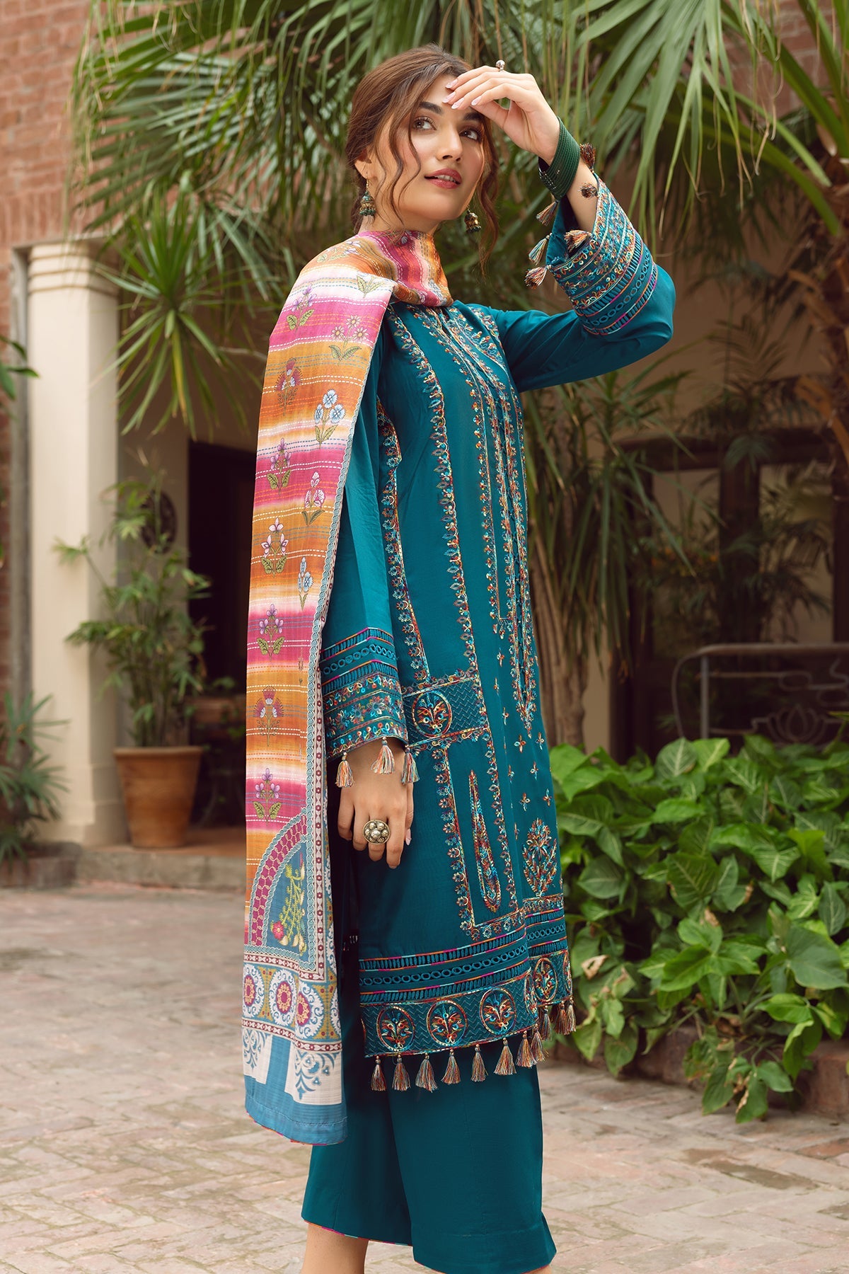 Jazmin-Iris lawn 2023-Greta-Blue - Mirha Fashion