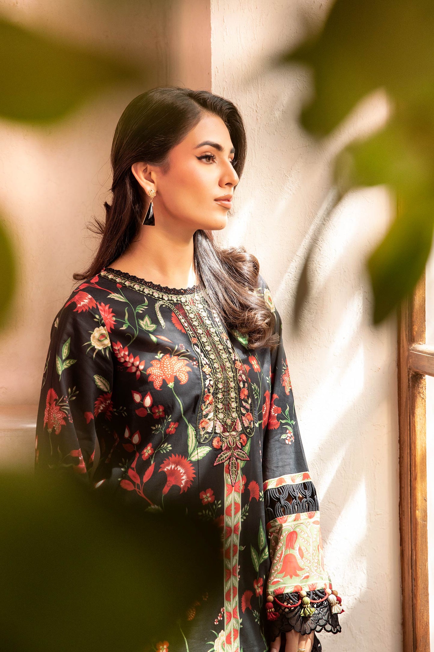 Maria B Mbasic 3 Pc Unstitched Embroidered Lawn Suit | MB-1A