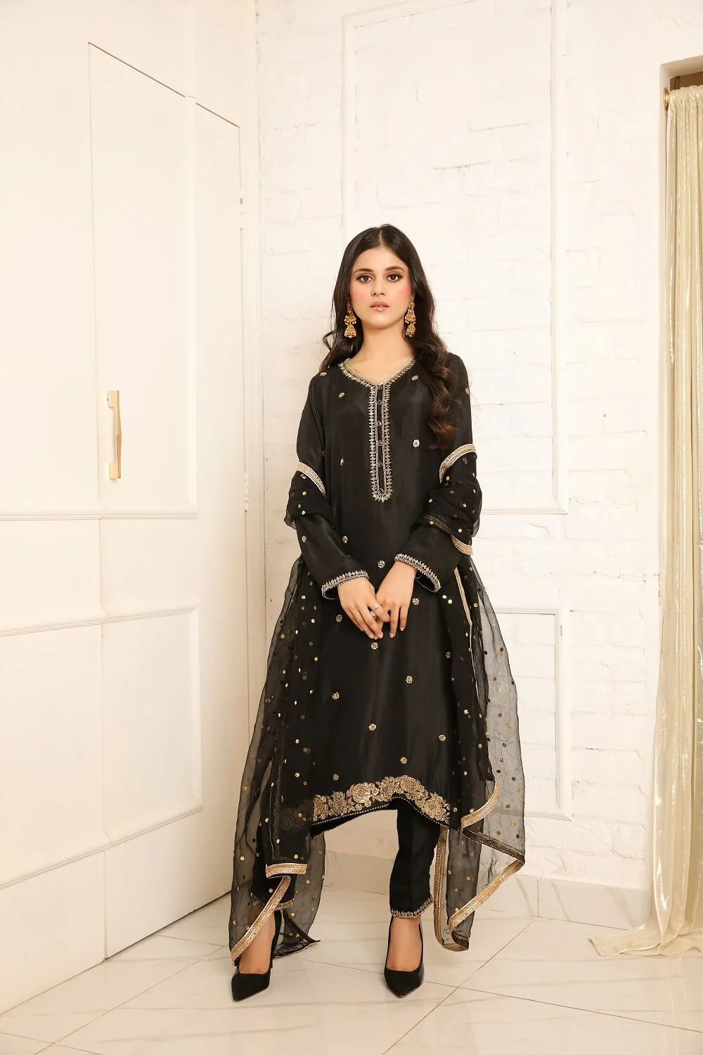 Sara Ahmad Serene Handwork Collection 2026 | Obsidian