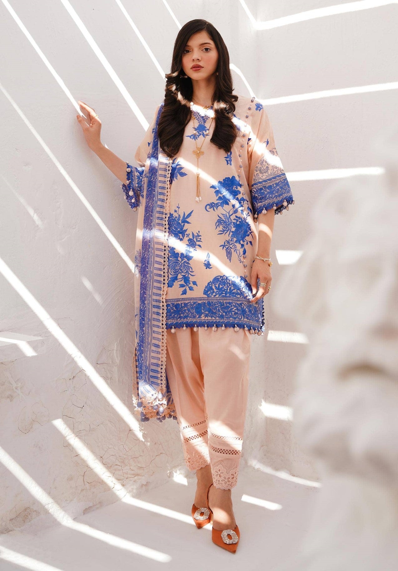 Muzlin By Sana Safinaz Lawn Collection 2024 | 7B