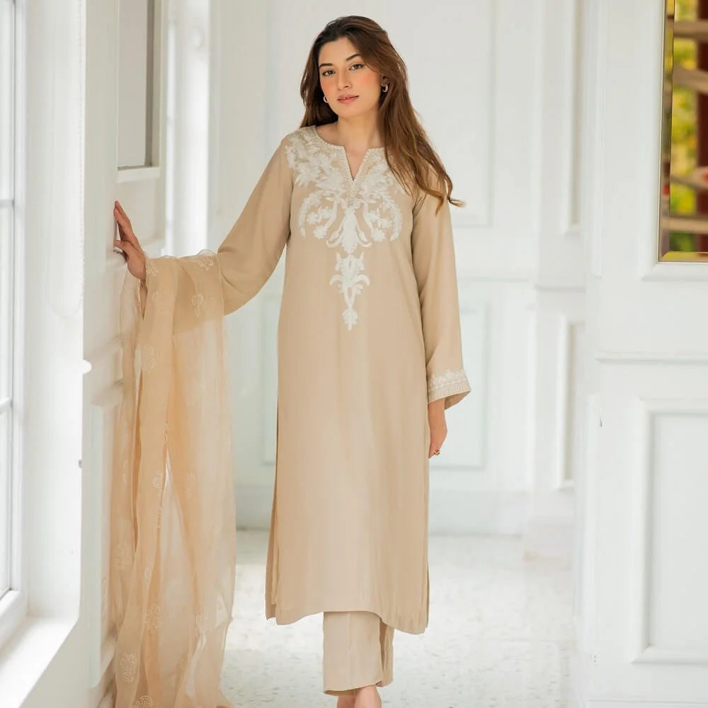 Sara Ahmad AYLA Handwork Collection 2026 | INSA
