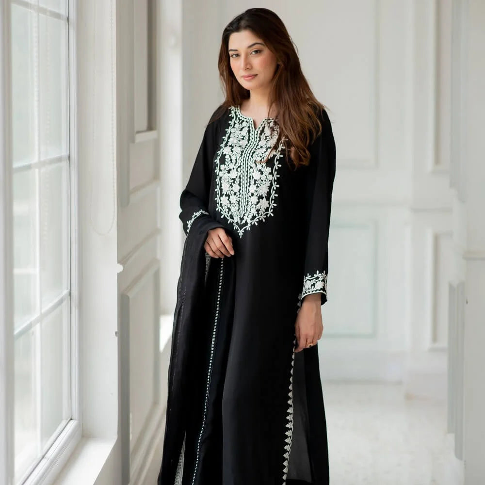 Sara Ahmad AYLA Handwork Collection 2026 | IZZA