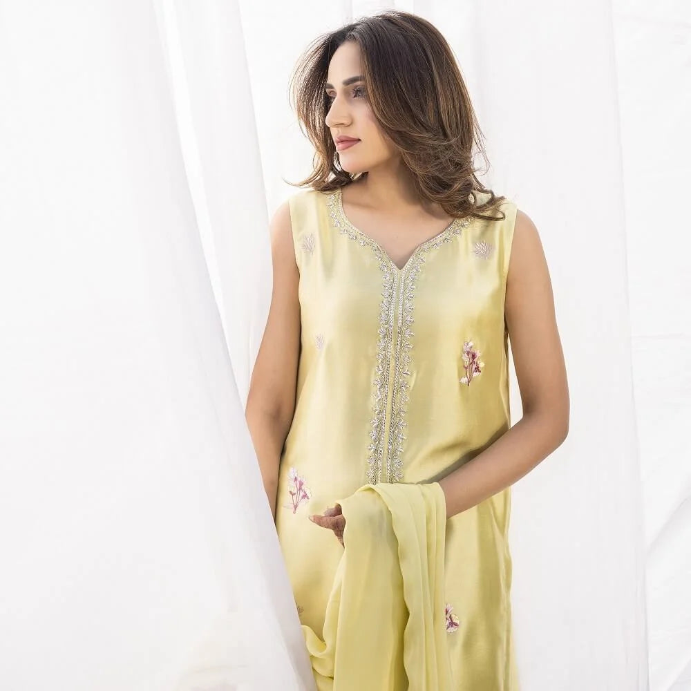 Sara Ahmad Riya Handwork Collection 2026 | NINA