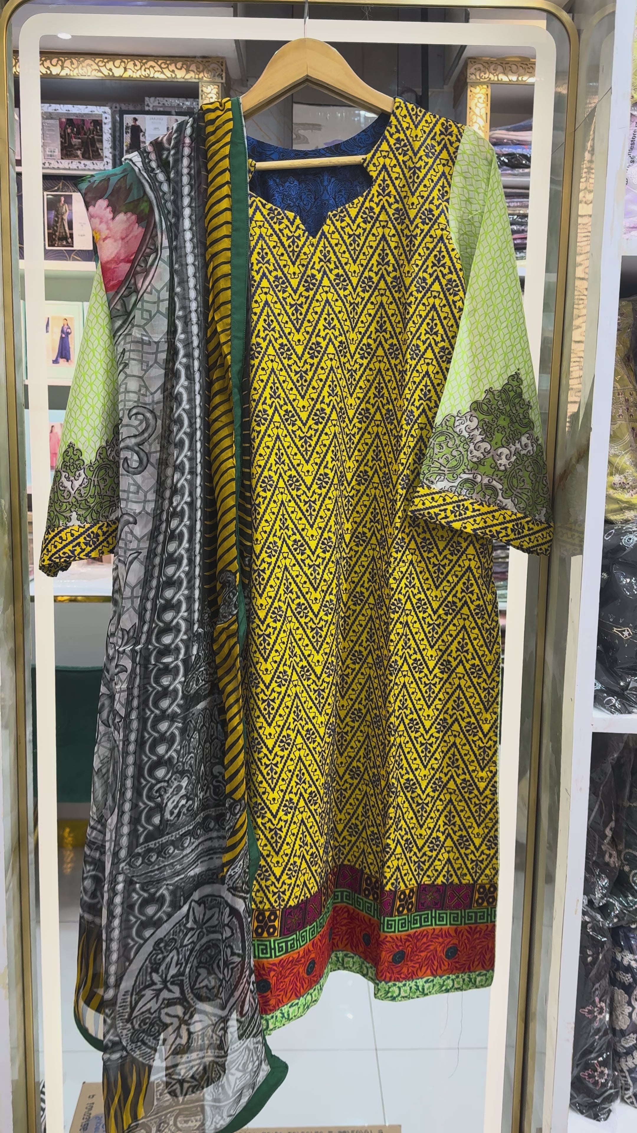 Asim Jofa Lawn Ready to Wear Collection | AL-7A