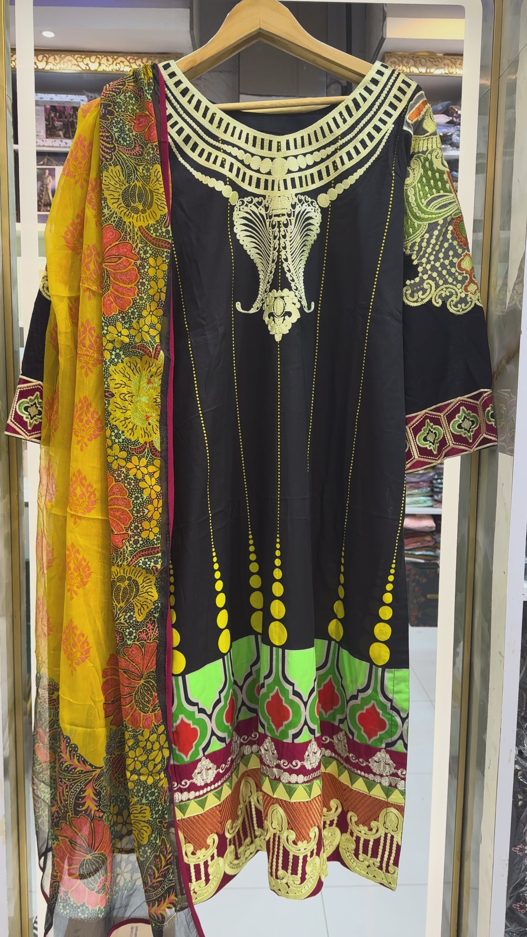Lakhany Charlotte Exclusive Limited Edition Ready to Wear | EC-5B
